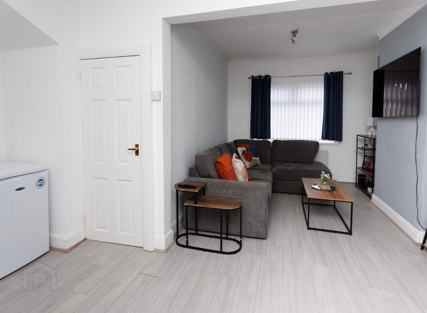 100 Hesketh Park, Belfast, BT14 7JS