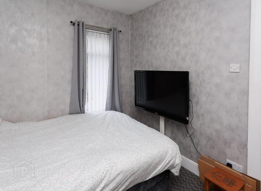 100 Hesketh Park, Belfast, BT14 7JS