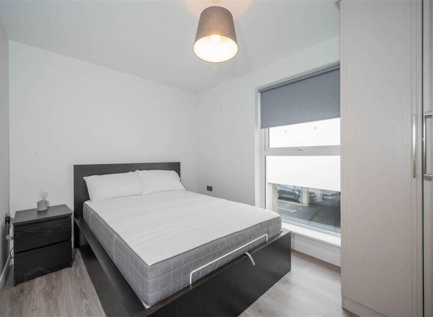 Apt 1 HWD, 124 High Street, Holywood, BT18 9HW
