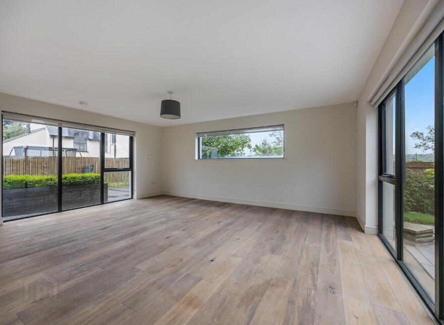 4 Homestead Farm, Drumbeg Road, Belfast, BT17 9NE
