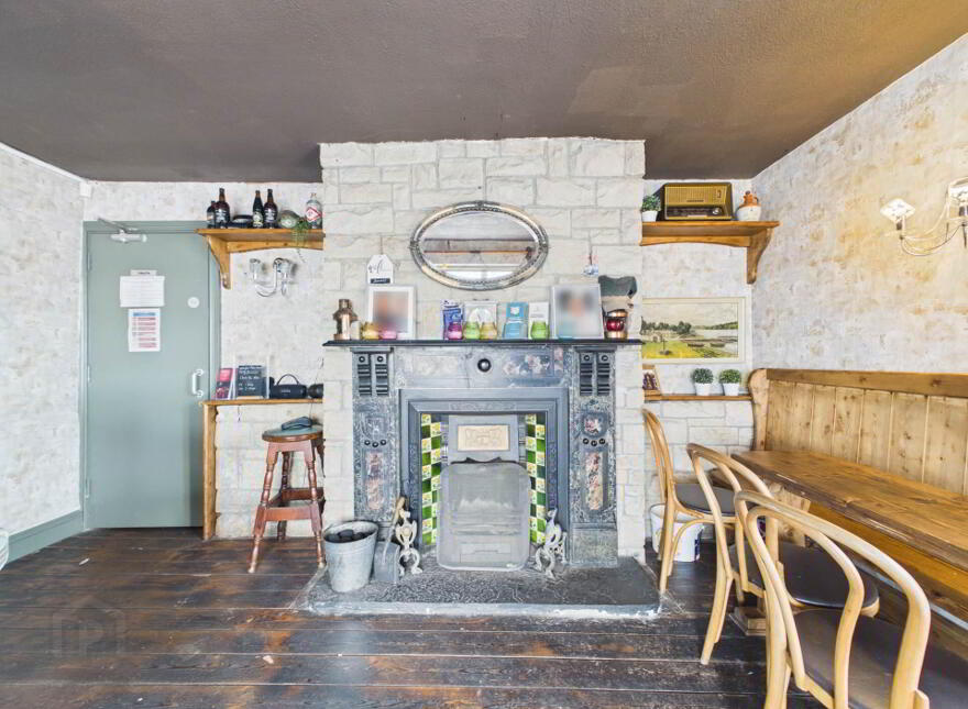 Suir Inn Restaurant, The Village, Cheek Point, X91T958