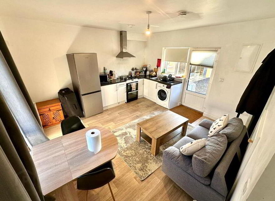 Yellow House, Bunnanaddan, Ballymote, F56KW40