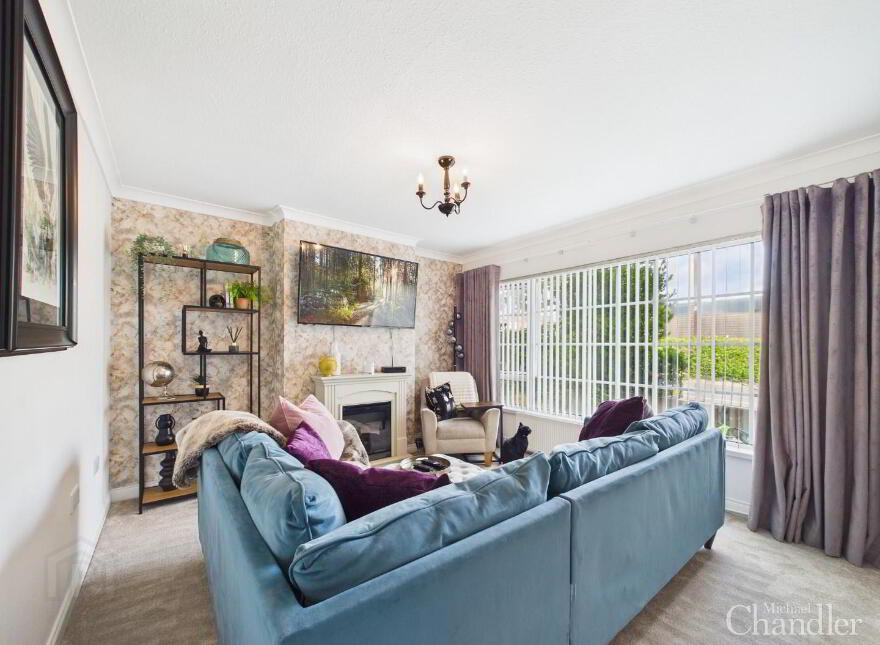 5 Orchardville Crescent, Belfast, BT10 0JS