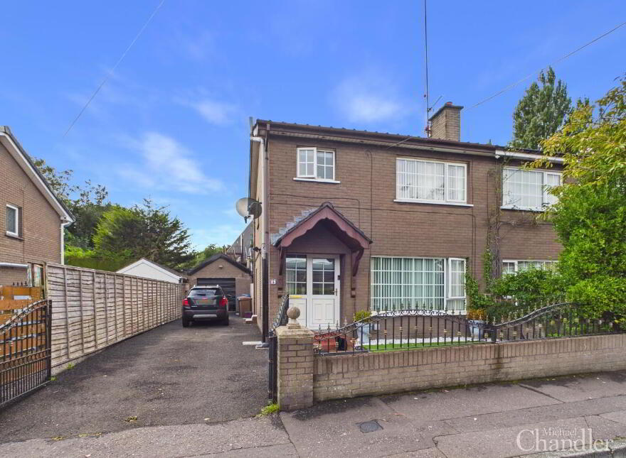 5 Orchardville Crescent, Belfast, BT10 0JS
