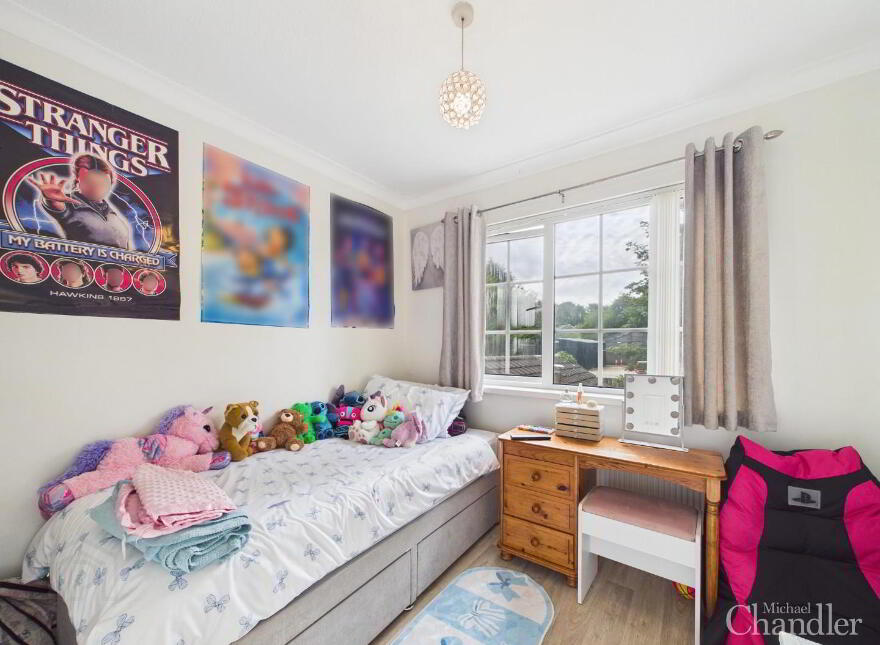 5 Orchardville Crescent, Belfast, BT10 0JS