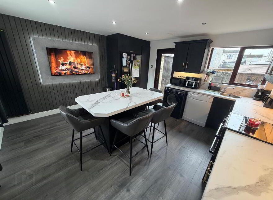 30 Carrowdore Gardens, Bangor, BT19 1SU