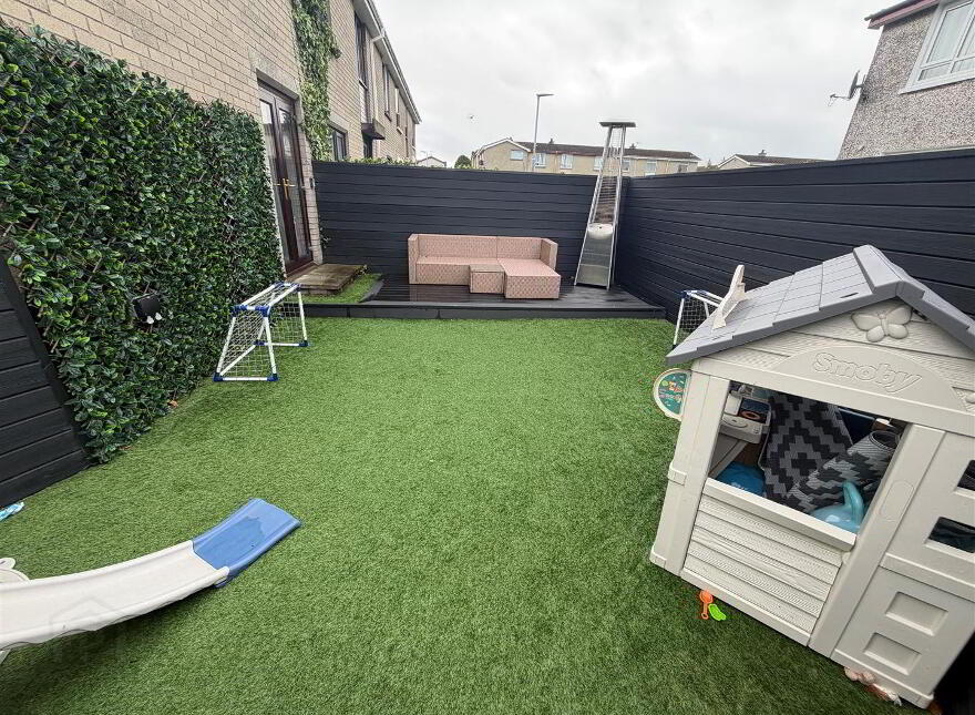 30 Carrowdore Gardens, Bangor, BT19 1SU