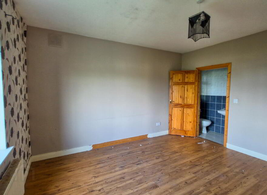 Lack, Tarmonbarry, Whitehall, N39WR40