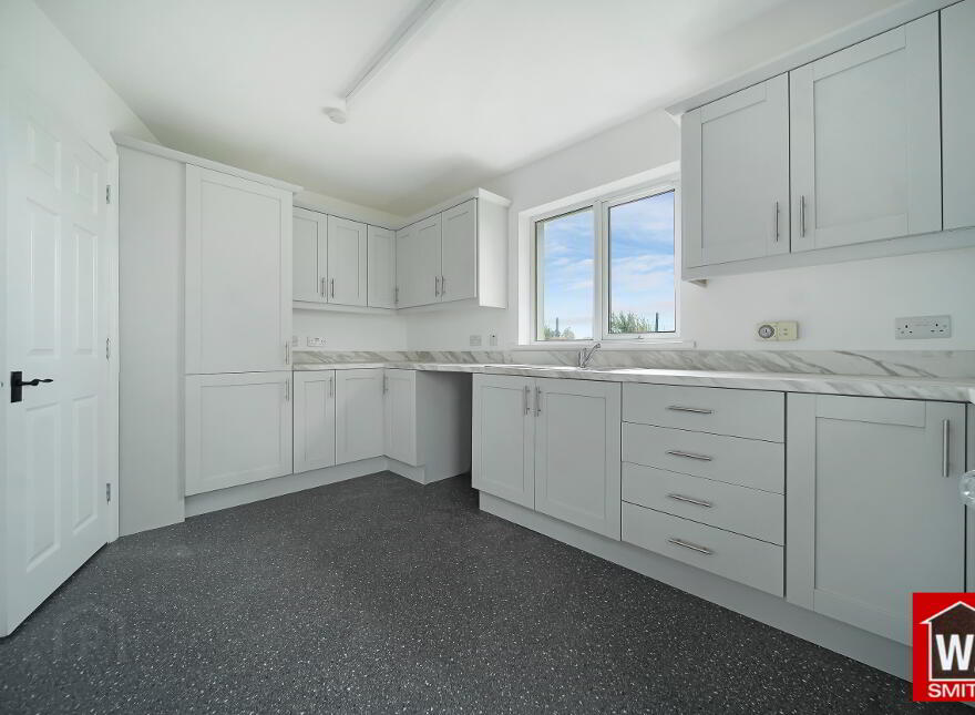 18 Whiterock Park, Castlederg, BT81 7DZ
