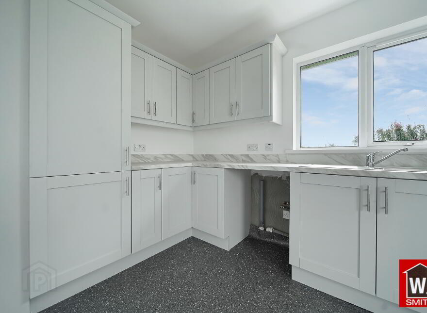 18 Whiterock Park, Castlederg, BT81 7DZ