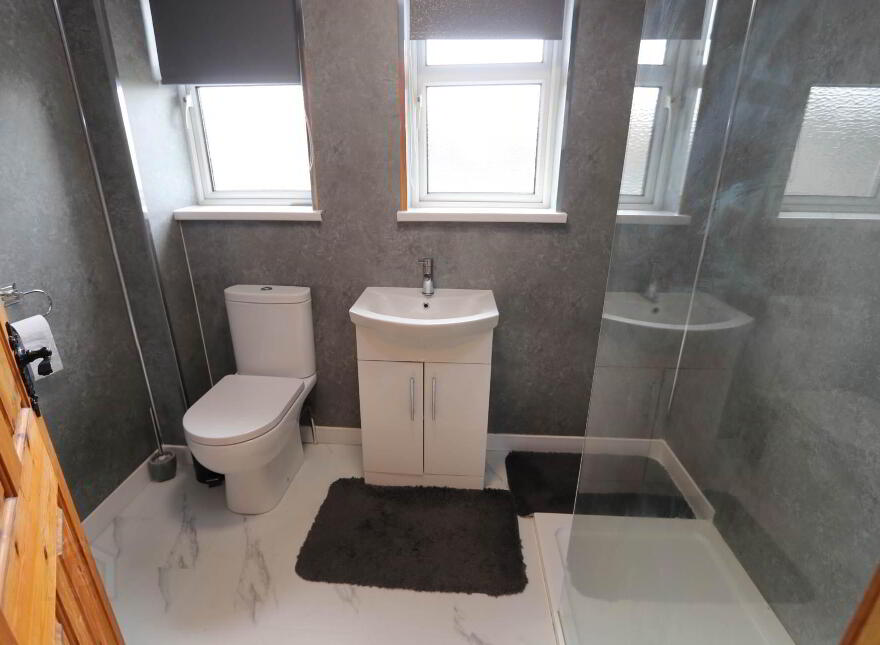 28 Killyreagh Road, Tamlaght, Enniskillen, BT74 4HA