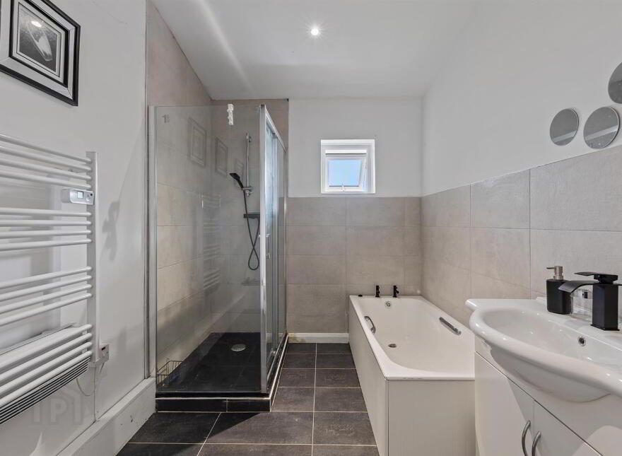Ballygalget Lane, Portaferry, Newtownards, BT22 1NU