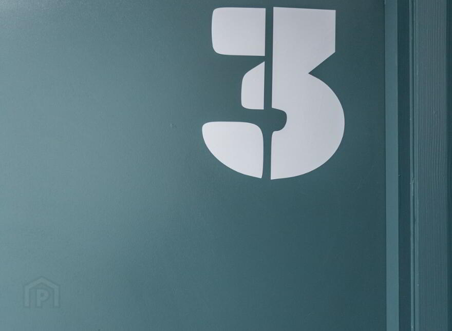 Room 3, Epworth Street, Belfast, BT5 4QR