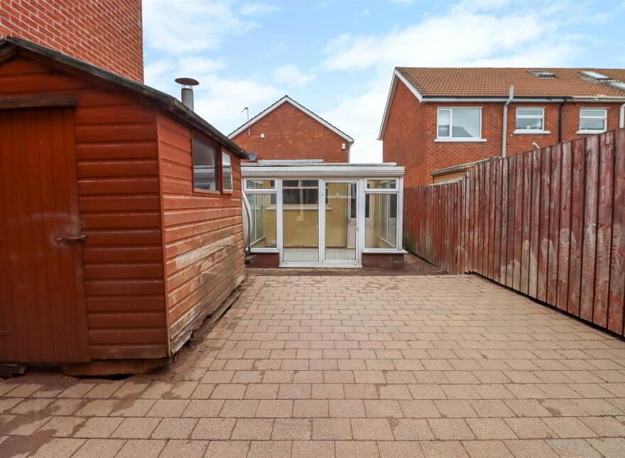 4 Larkfield Grove, Belfast, BT4 1QH