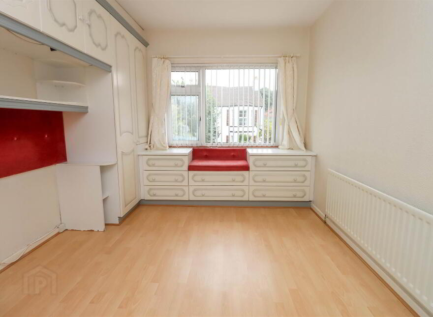 4 Larkfield Grove, Belfast, BT4 1QH
