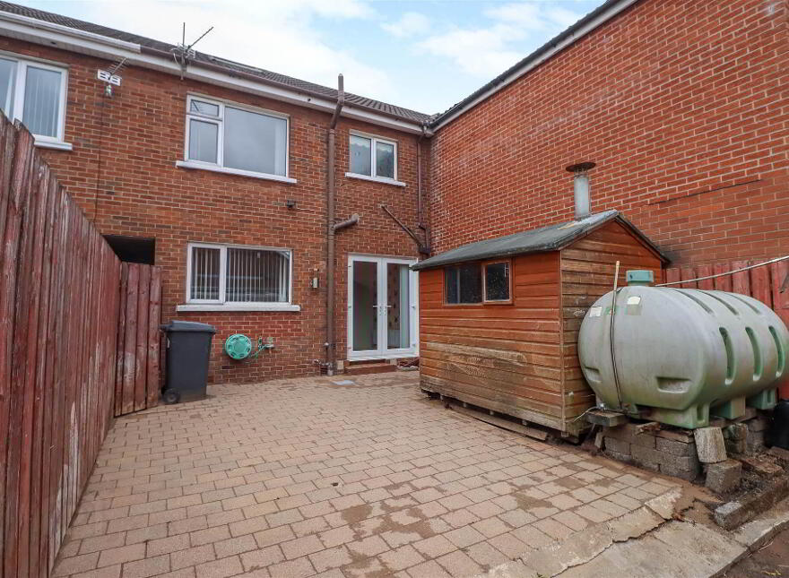 4 Larkfield Grove, Belfast, BT4 1QH