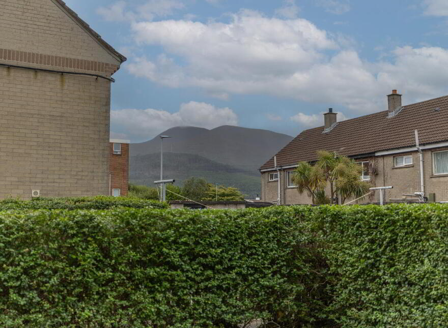 32 Dunwellan Park, Newcastle, BT33 0DD