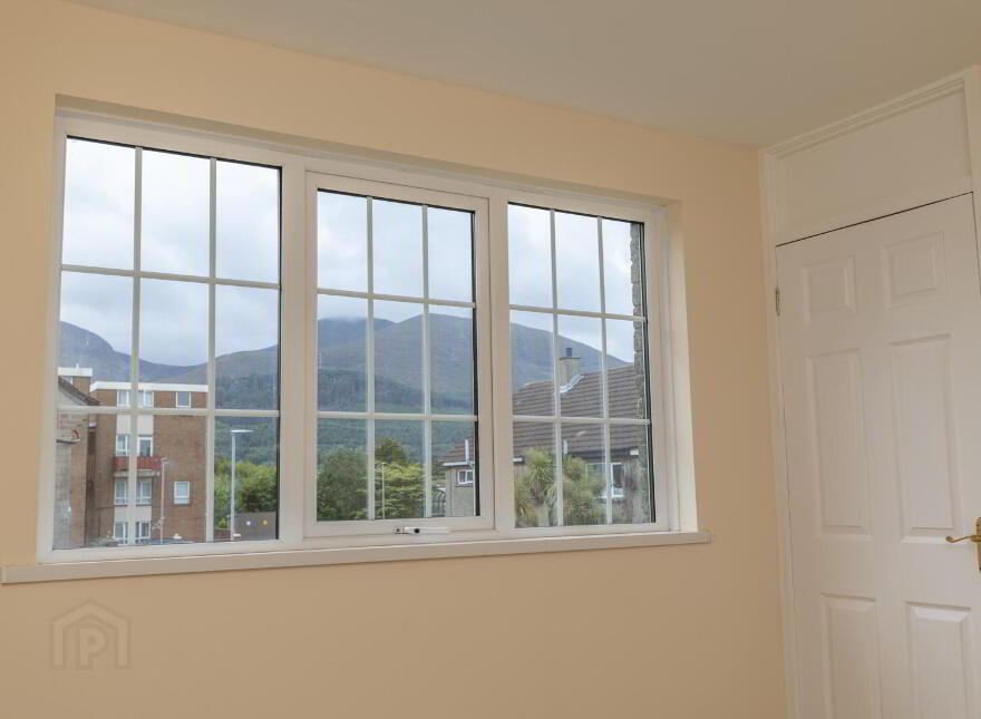 32 Dunwellan Park, Newcastle, BT33 0DD
