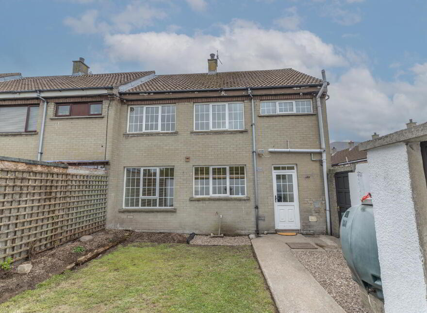 32 Dunwellan Park, Newcastle, BT33 0DD