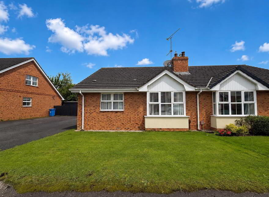 5 Summer Meadows Park, Waterside, L'Derry, BT47 6SL