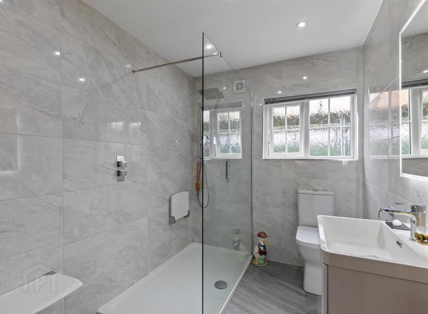 4 Beverley Heights, Newtownards, BT23 7UG