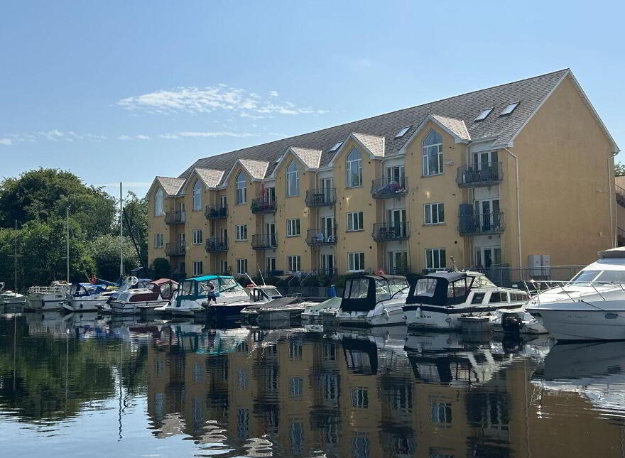 Apartment 10D Harbour Village, Killaloe, V94W7E2