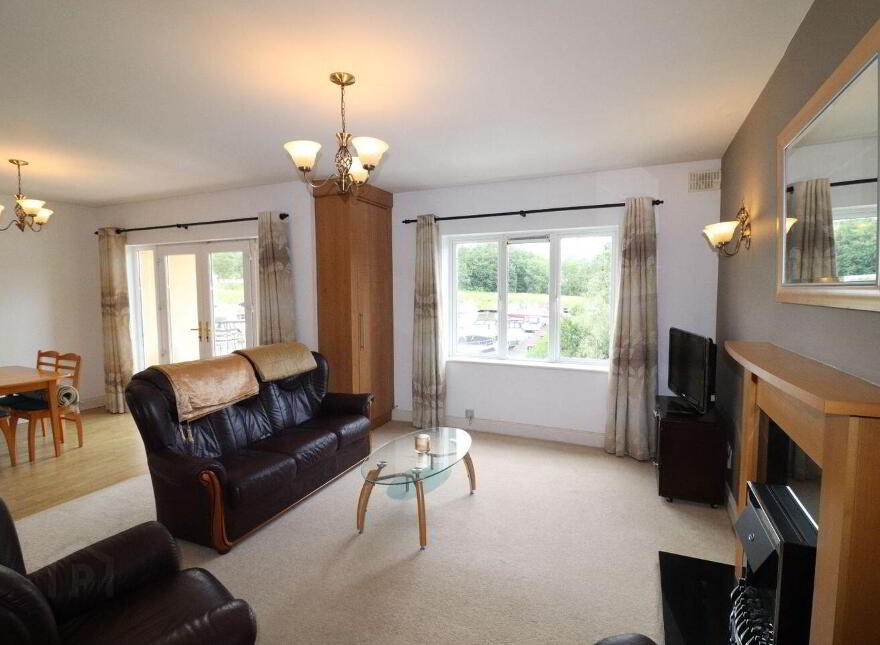 Apartment 10D Harbour Village, Killaloe, V94W7E2