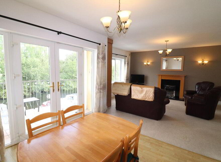 Apartment 10D Harbour Village, Killaloe, V94W7E2