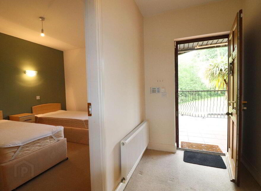 Apartment 10D Harbour Village, Killaloe, V94W7E2