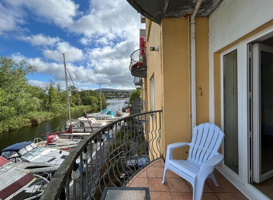 Apartment 10D Harbour Village, Killaloe, V94W7E2