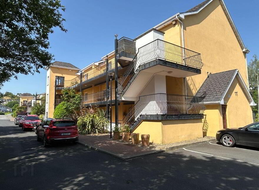 Apartment 10D Harbour Village, Killaloe, V94W7E2