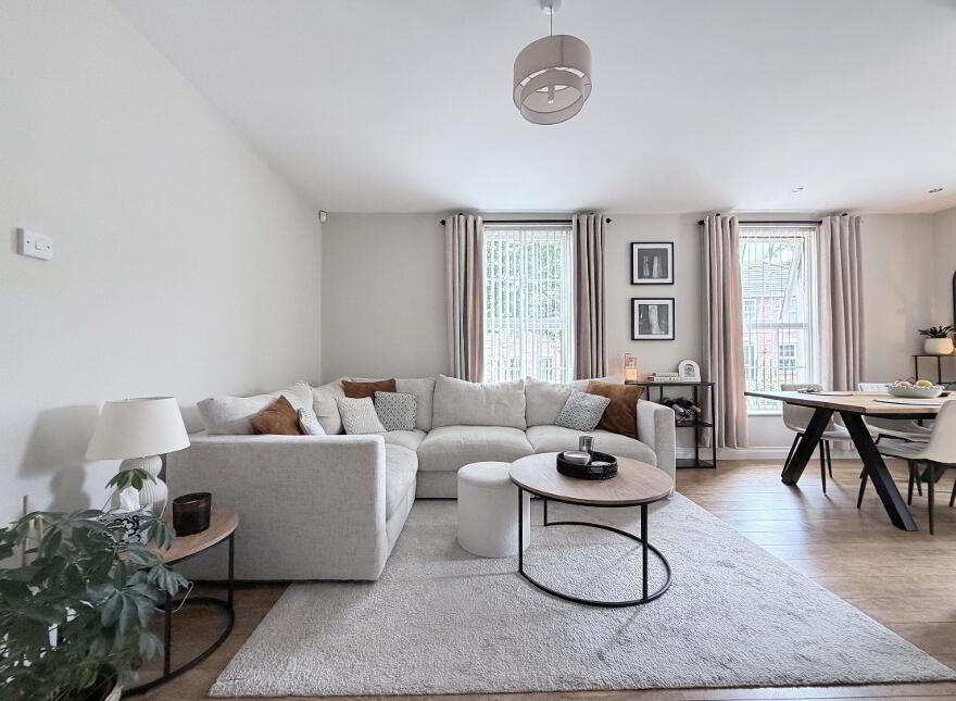 Apt 1, 67 Summerhill, Banbridge, BT32 3LJ