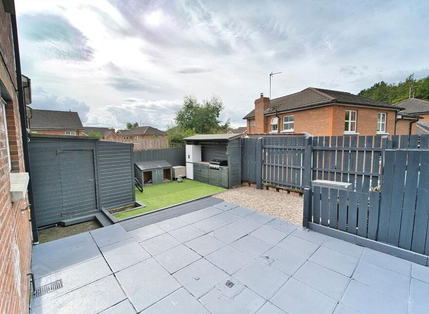 117 Causeway Meadows, Lisburn, BT28 2GE