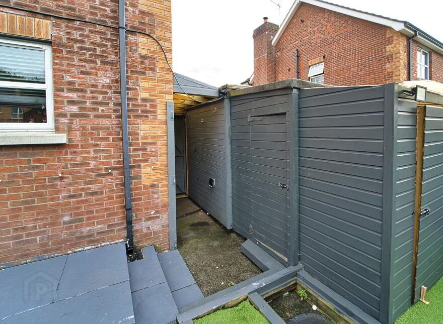 117 Causeway Meadows, Lisburn, BT28 2GE
