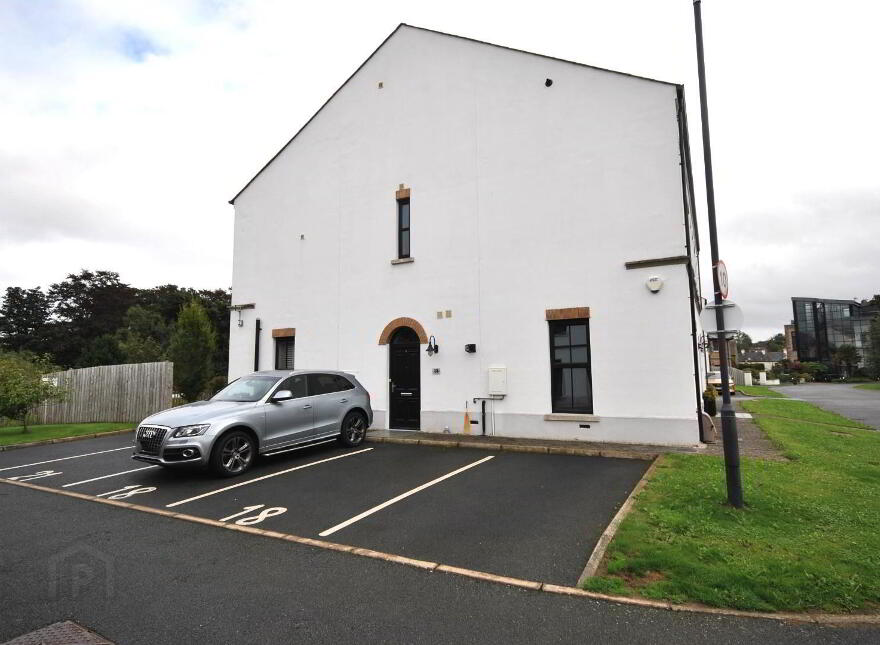 18 Mill Manor, The Mill Village, Comber, Newtownards, BT23 5ZQ photo