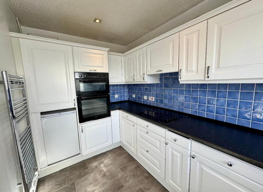 17 Seapoint, Belfast Road, Carrickfergus, BT38 8BB