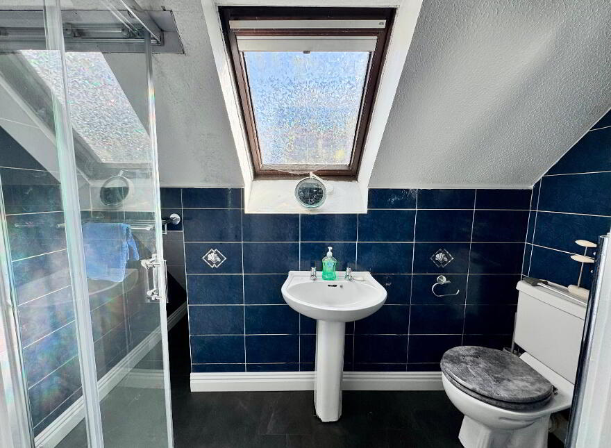 17 Seapoint, Belfast Road, Carrickfergus, BT38 8BB