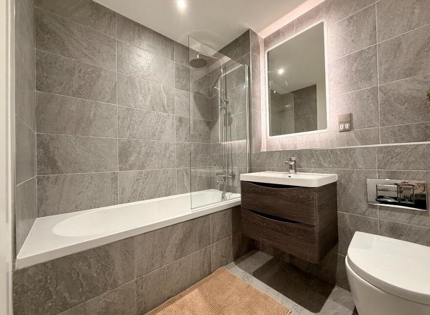 121 Coyles Place, Belfast, BT7 1FD