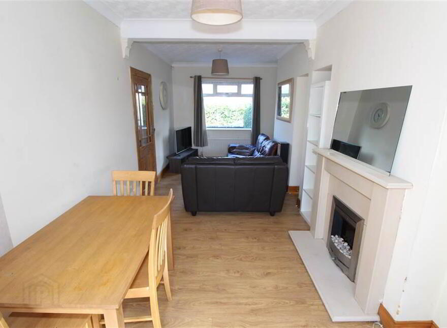 32 Strandburn Street, Belfast, BT4 1LX