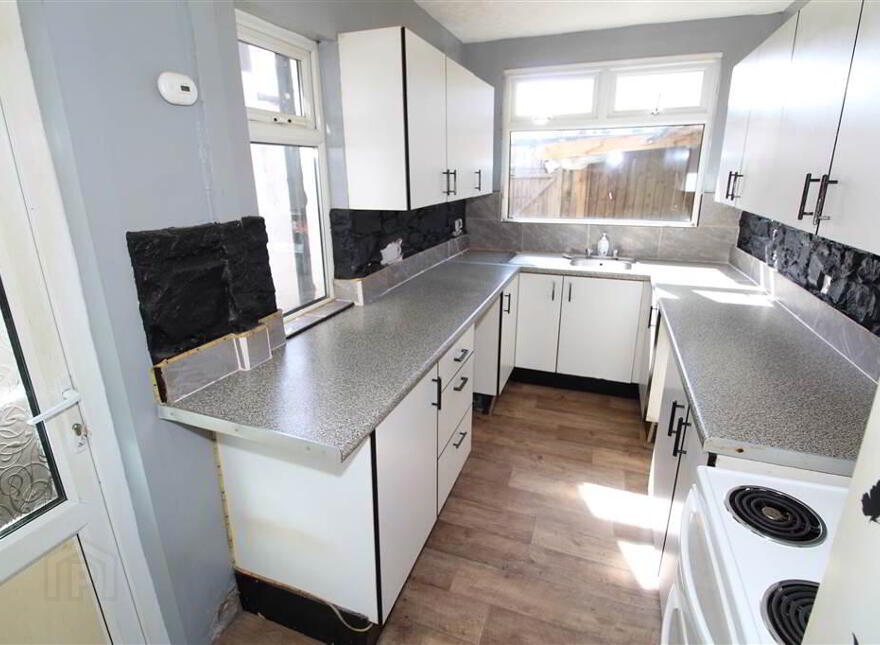 239 Castlereagh Road, Belfast, BT5 5FL