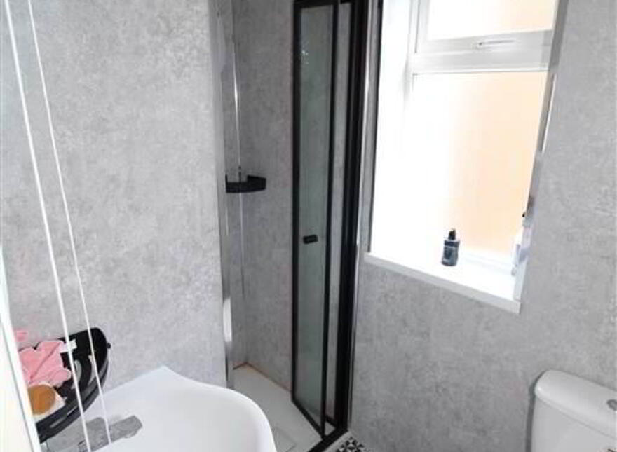 239 Castlereagh Road, Belfast, BT5 5FL