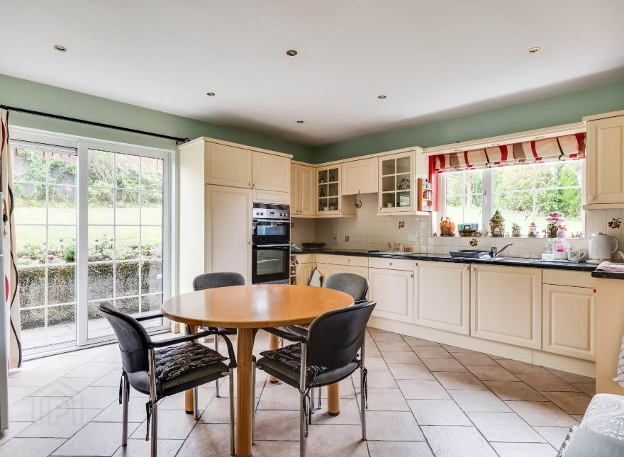 12 Rathfort Crescent, Belleek, Enniskillen, BT93 3JP