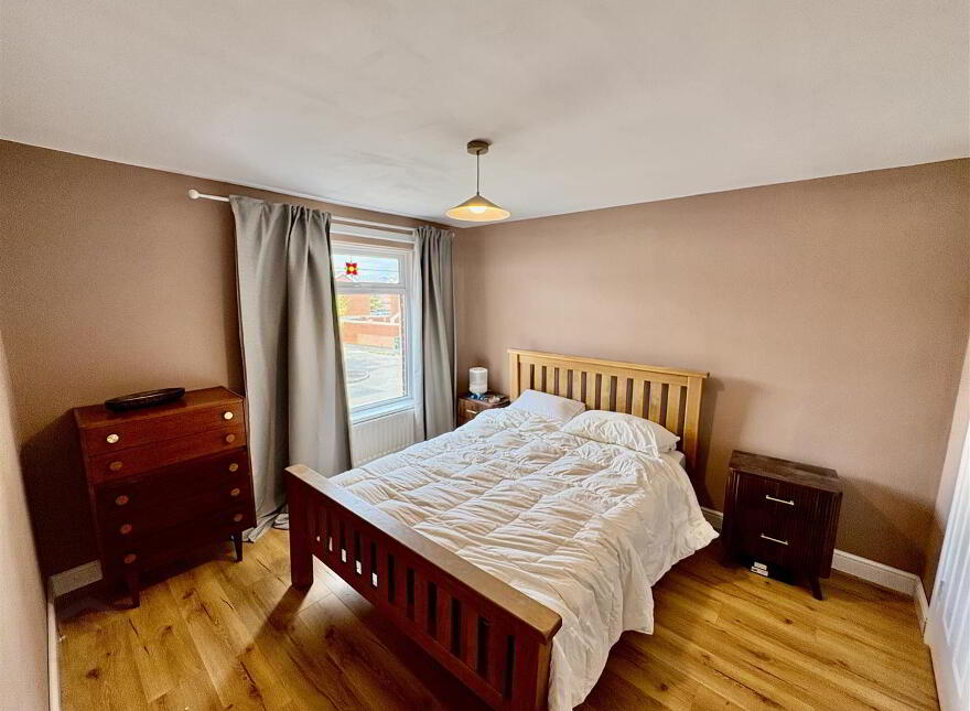 35 Glenallen Street, Belfast, BT5 4HT