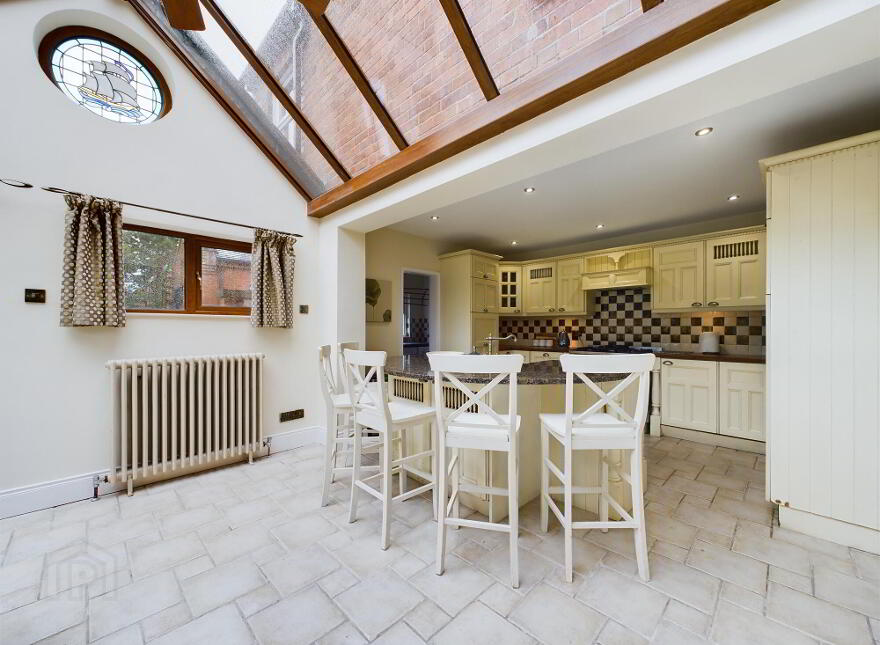 375 Upper Newtownards Road, Belfast, BT4 3LF