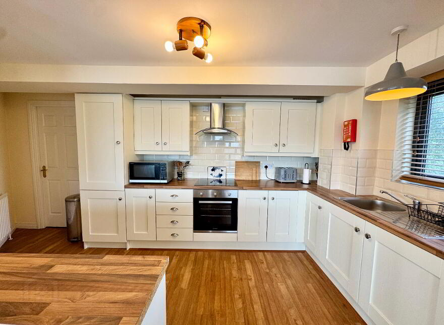 38 St Georges Harbour, Belfast, BT1 3SG