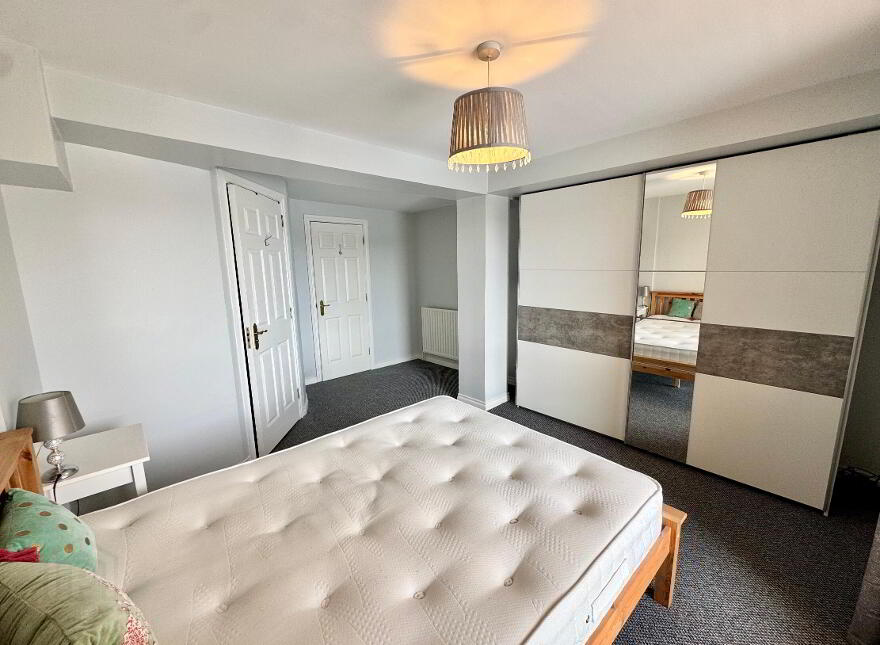 38 St Georges Harbour, Belfast, BT1 3SG