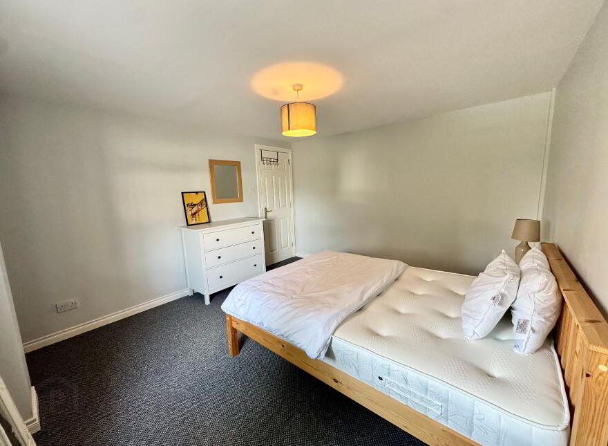 38 St Georges Harbour, Belfast, BT1 3SG