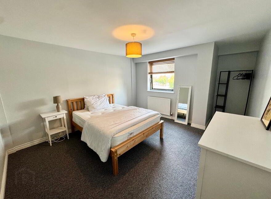 38 St Georges Harbour, Belfast, BT1 3SG