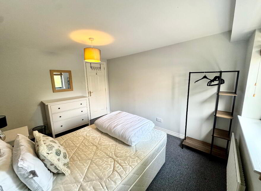 38 St Georges Harbour, Belfast, BT1 3SG
