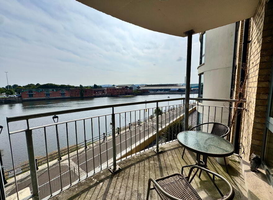 38 St Georges Harbour, Belfast, BT1 3SG